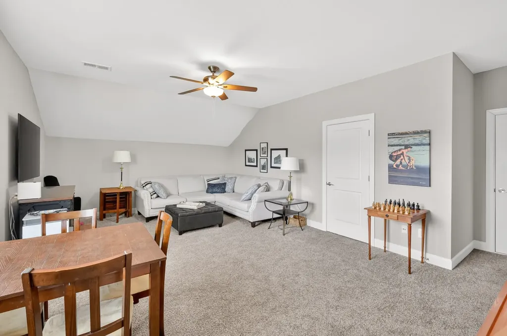 179 Village Circle Lebanon TN 37087