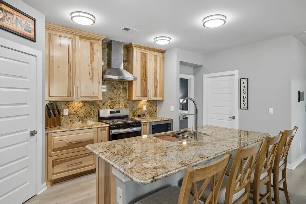 1140 Stoney Brook Pvt Bend Gallatin TN 37066
