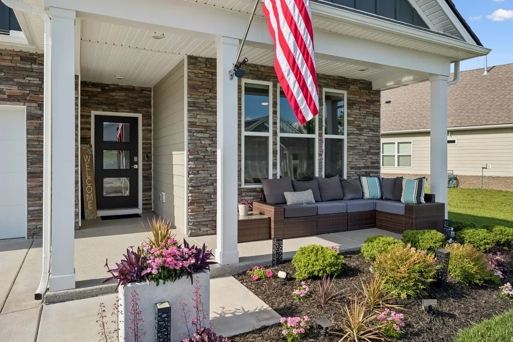 1140 Stoney Brook Pvt Bend Gallatin TN 37066