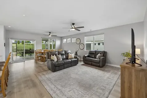 1140 Stoney Brook Pvt Bend Gallatin TN 37066