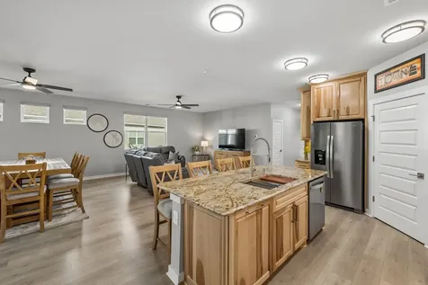 1140 Stoney Brook Pvt Bend Gallatin TN 37066