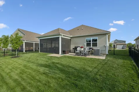 1140 Stoney Brook Pvt Bend Gallatin TN 37066