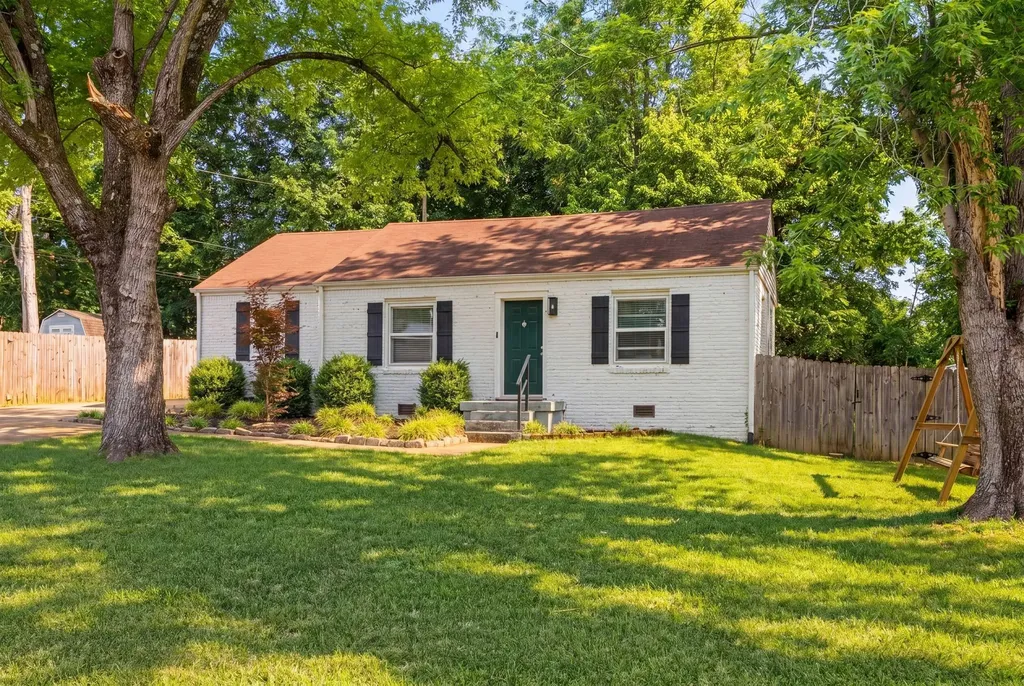 2809 Surrey Road Nashville TN 37214