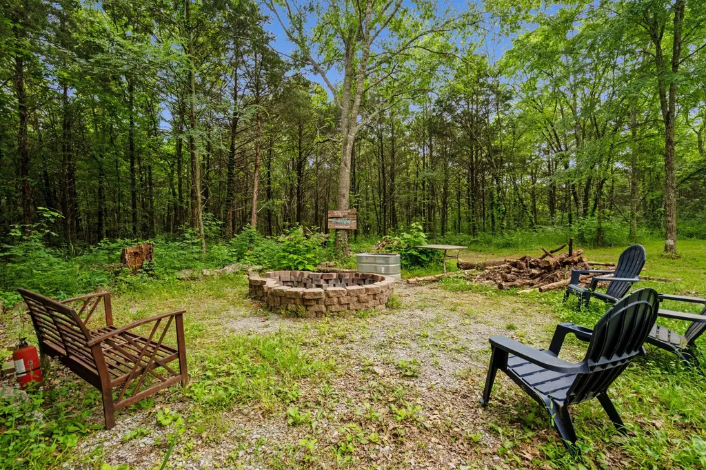 2650 Flat Woods Road Lebanon TN 37090