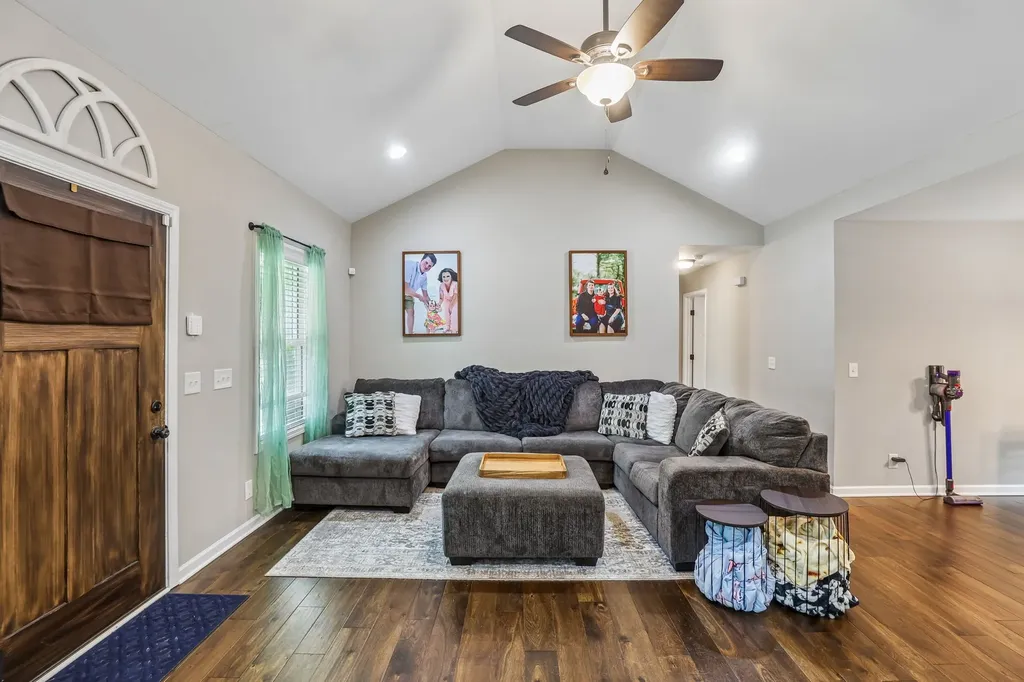 1546 S Spring Street Manchester TN 37355