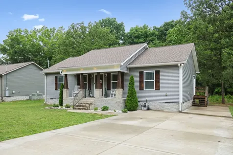 1546 S Spring Street Manchester TN 37355