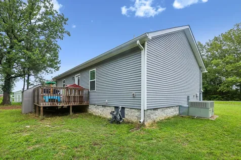 1546 S Spring Street Manchester TN 37355