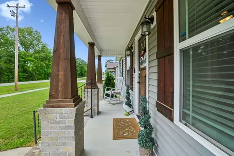 1546 S Spring Street Manchester TN 37355