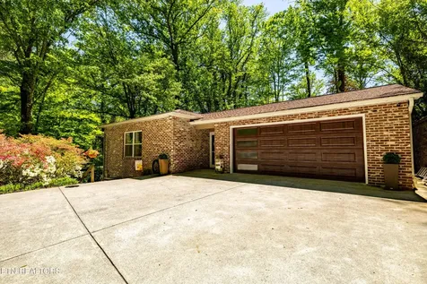 2513 SW Lakemoor Drive Knoxville TN 37920