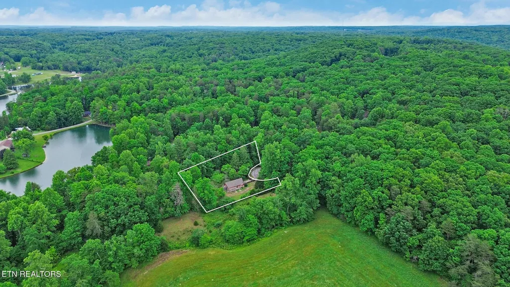 89 Crockett Circle Crossville TN 38572
