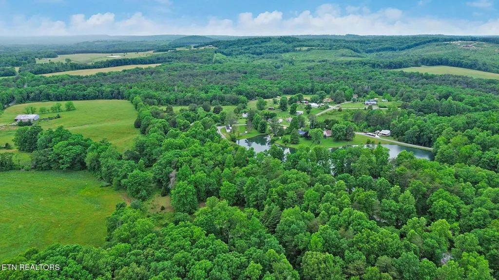 89 Crockett Circle Crossville TN 38572