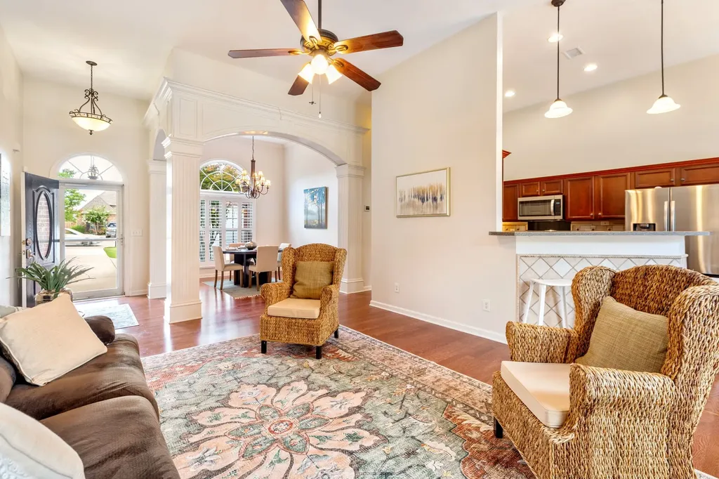 1077 Nealcrest Circle Spring Hill TN 37174