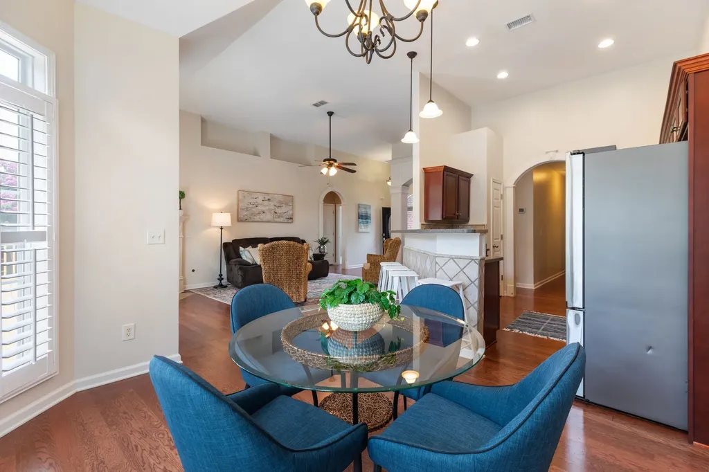 1077 Nealcrest Circle Spring Hill TN 37174