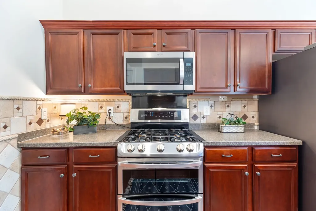 1077 Nealcrest Circle Spring Hill TN 37174