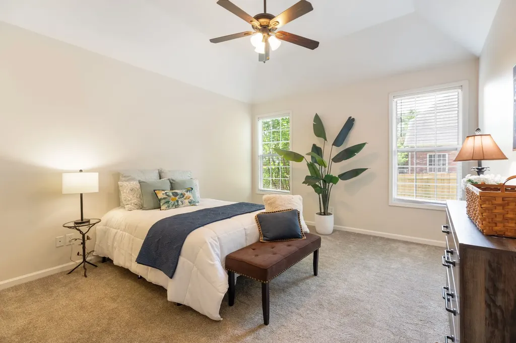 1077 Nealcrest Circle Spring Hill TN 37174