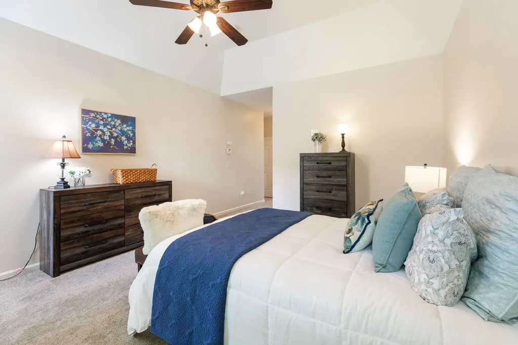 1077 Nealcrest Circle Spring Hill TN 37174