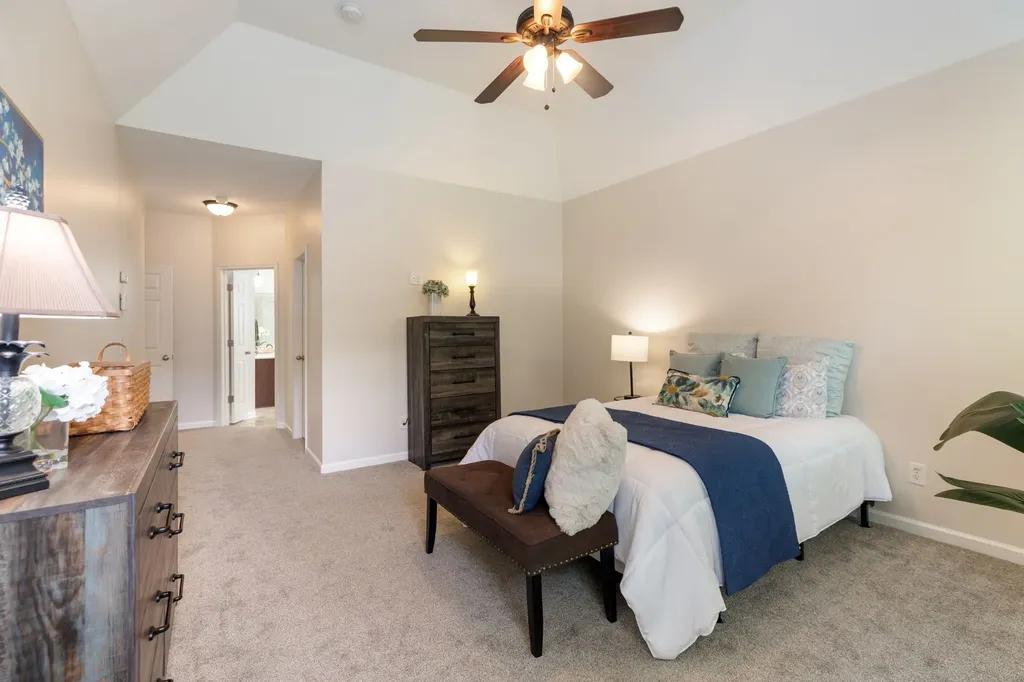 1077 Nealcrest Circle Spring Hill TN 37174