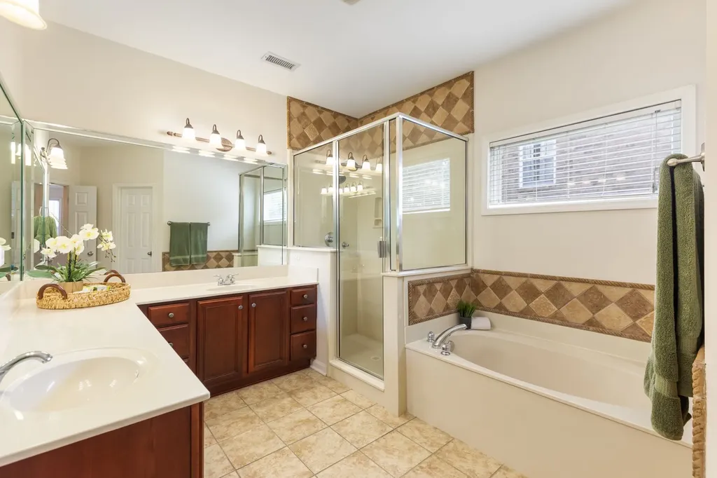 1077 Nealcrest Circle Spring Hill TN 37174