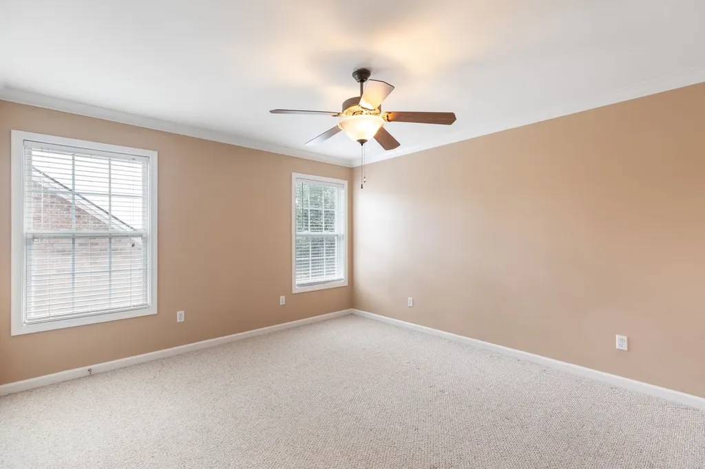 1077 Nealcrest Circle Spring Hill TN 37174