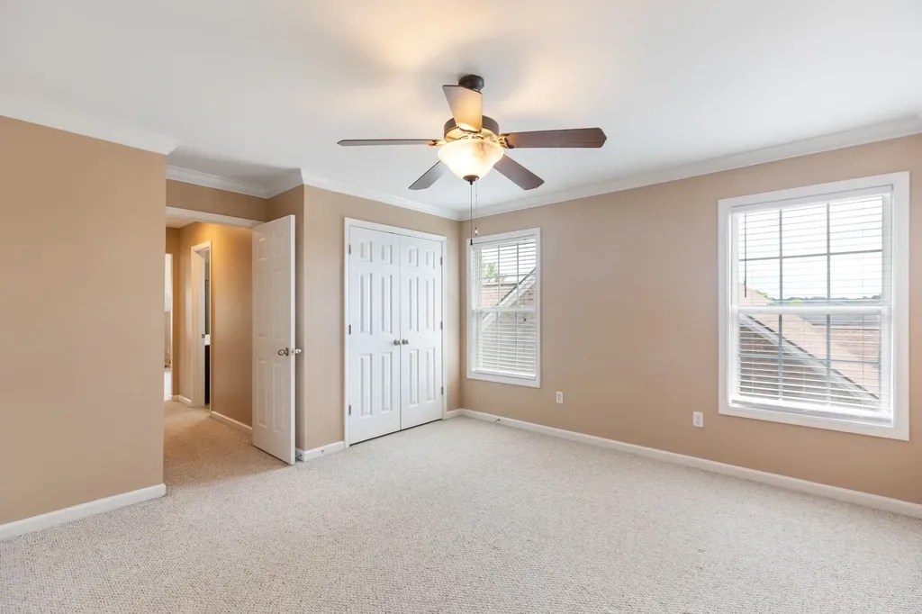 1077 Nealcrest Circle Spring Hill TN 37174