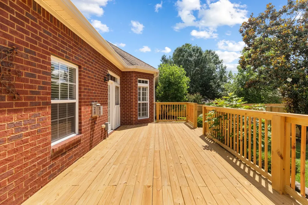 1077 Nealcrest Circle Spring Hill TN 37174