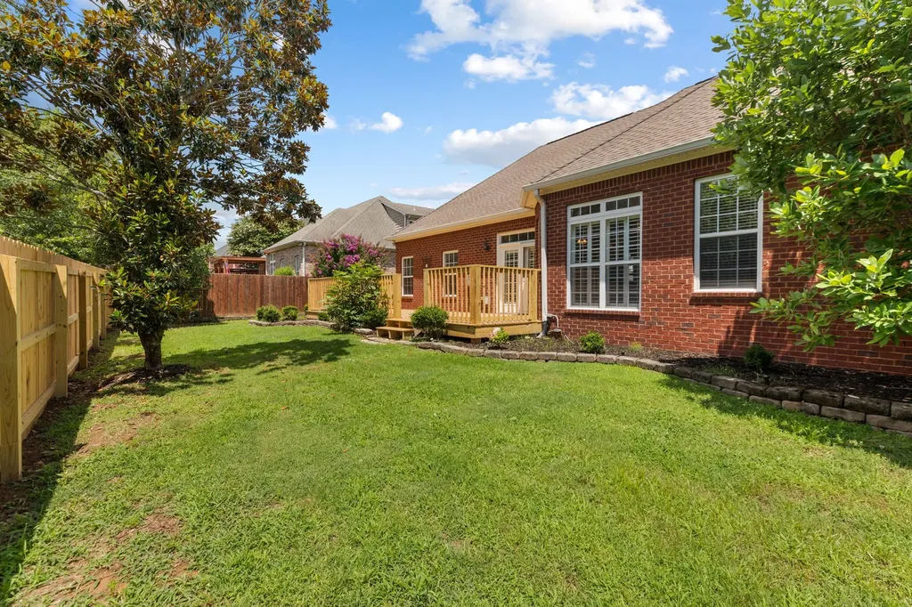 1077 Nealcrest Circle Spring Hill TN 37174