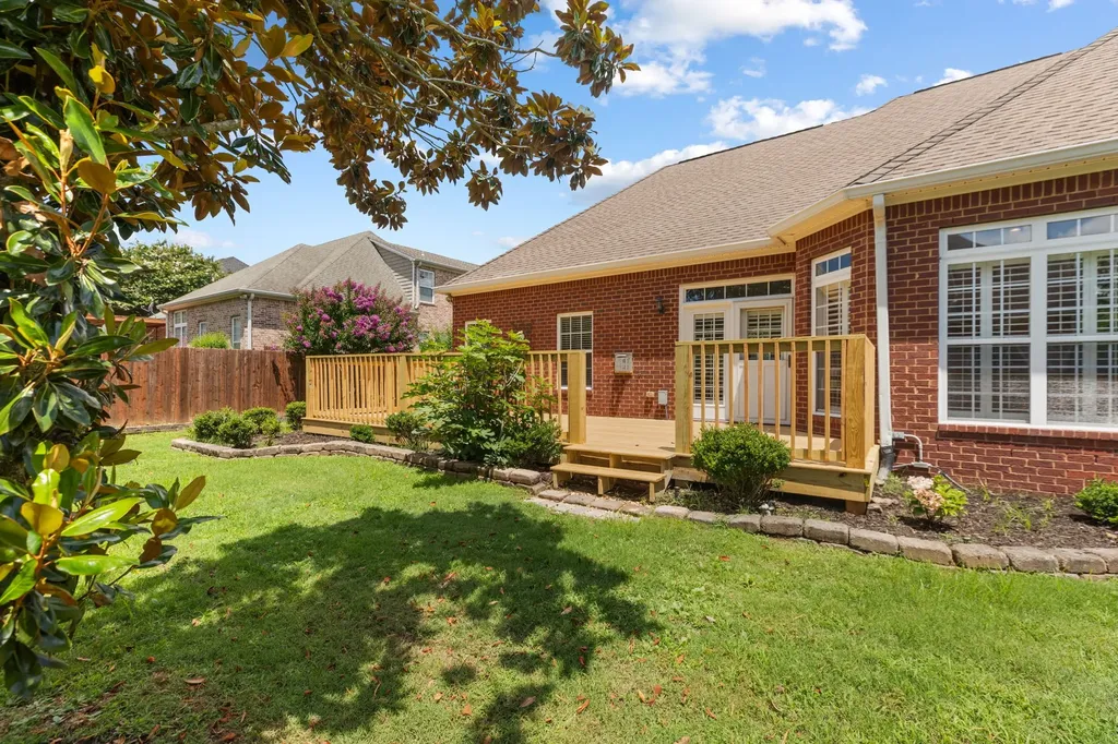 1077 Nealcrest Circle Spring Hill TN 37174