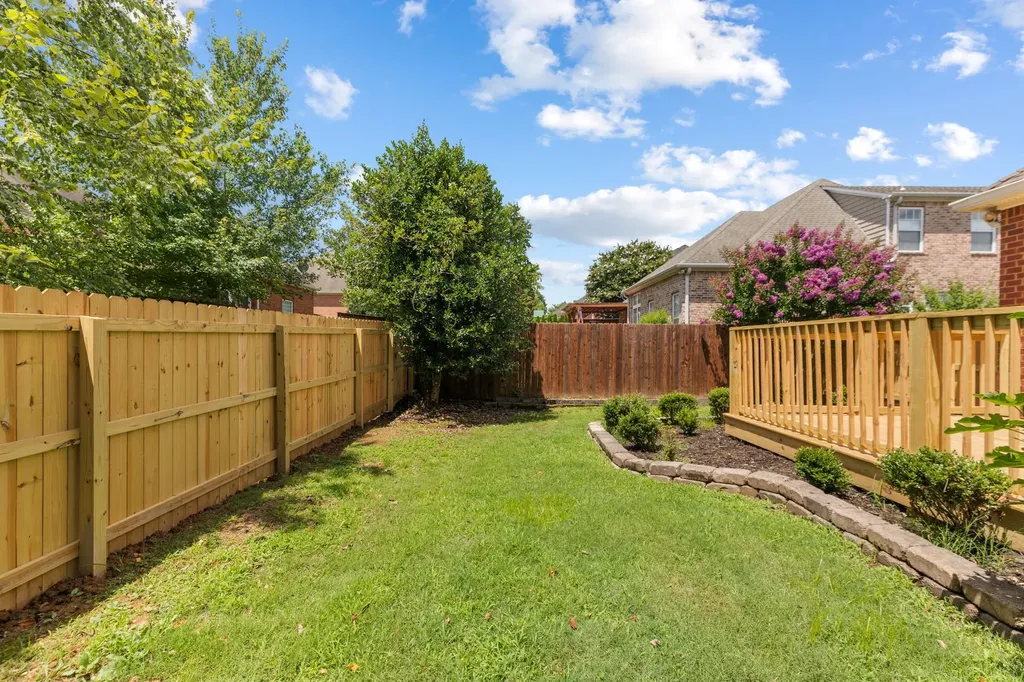 1077 Nealcrest Circle Spring Hill TN 37174