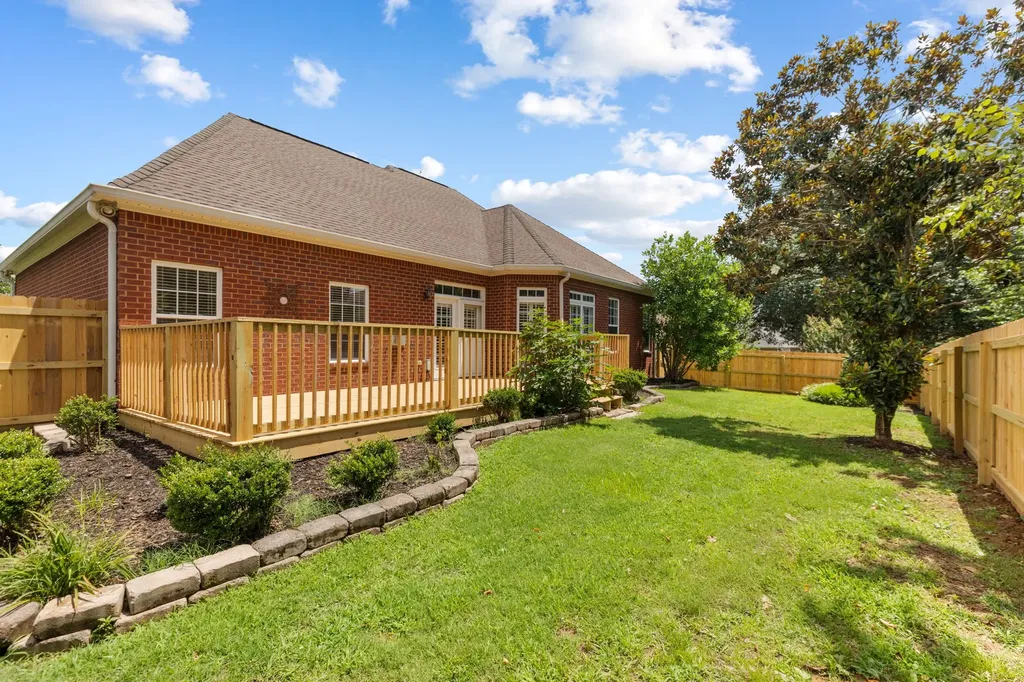 1077 Nealcrest Circle Spring Hill TN 37174