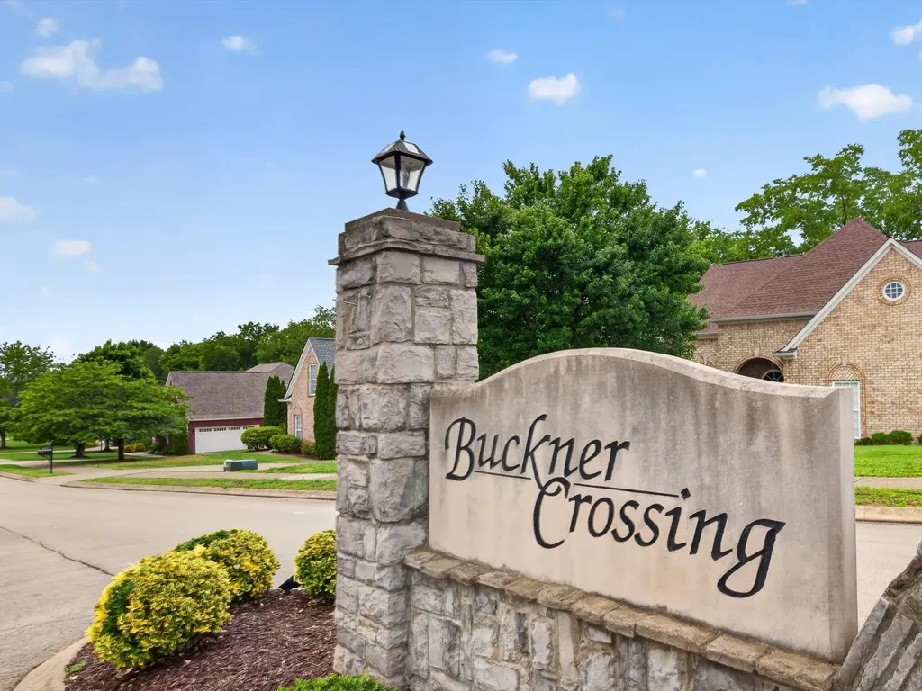 1077 Nealcrest Circle Spring Hill TN 37174