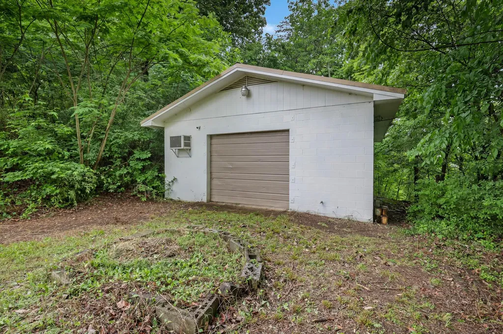 39 Fine Street Rossville GA 30741