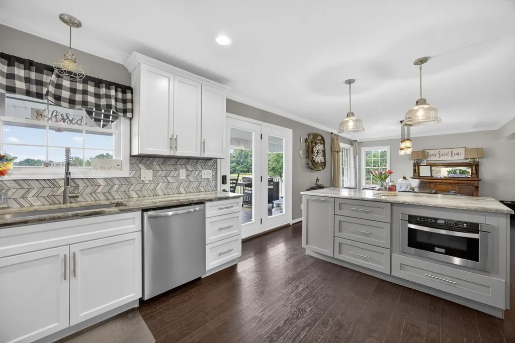 150 Union Ridge Lane Bloomington Springs TN 38545