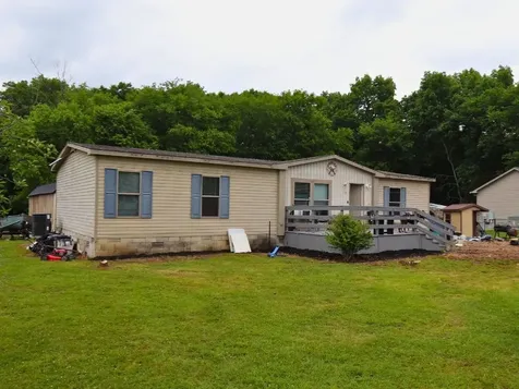25 Winding Hills Lane Gordonsville TN 38563