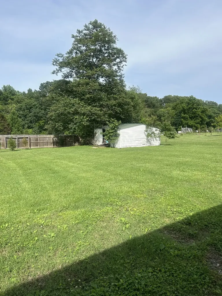 500 Prosser Road Lawrenceburg TN 38464