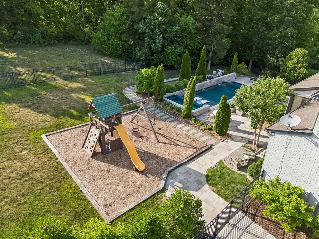 1823 Burland Crescent Brentwood TN 37027