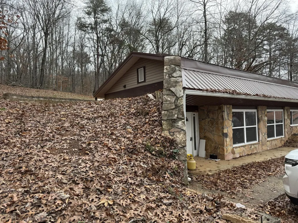 522 College Grove Road Rockwood TN 37854