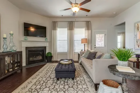 558 Foxglove Lane Clarksville TN 37043
