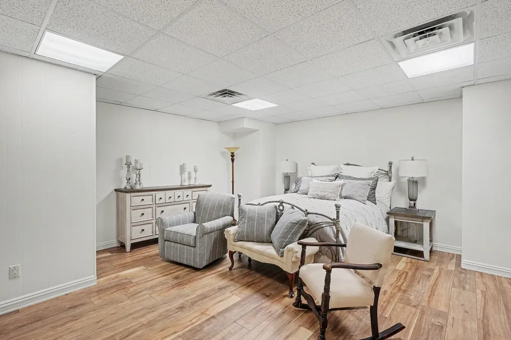 5833 Highway 76, E Springfield TN 37172