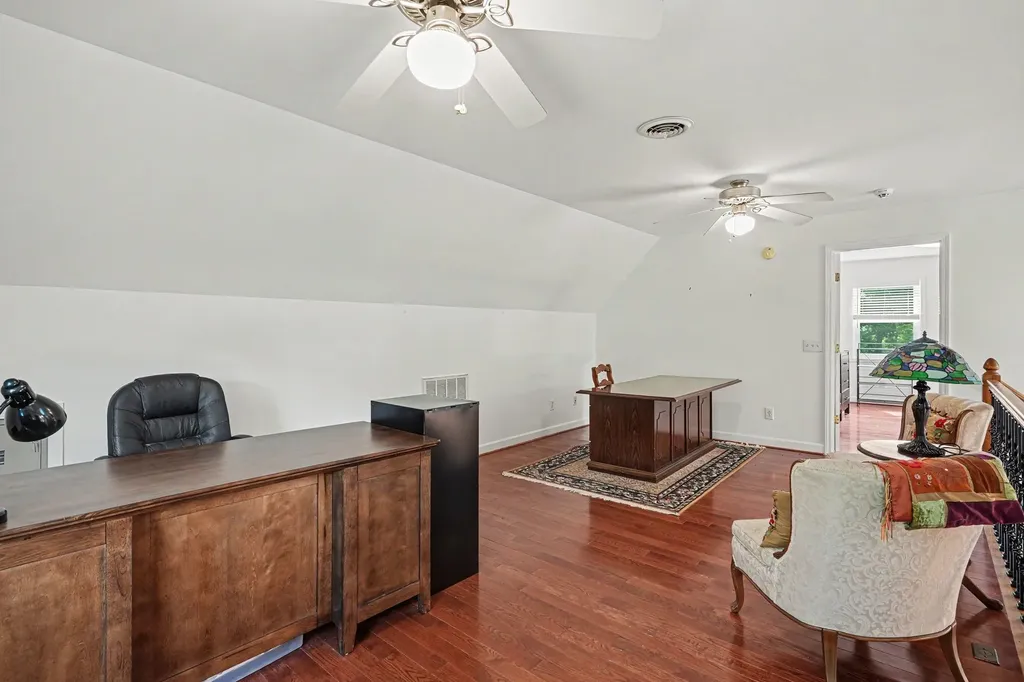 5833 Highway 76, E Springfield TN 37172