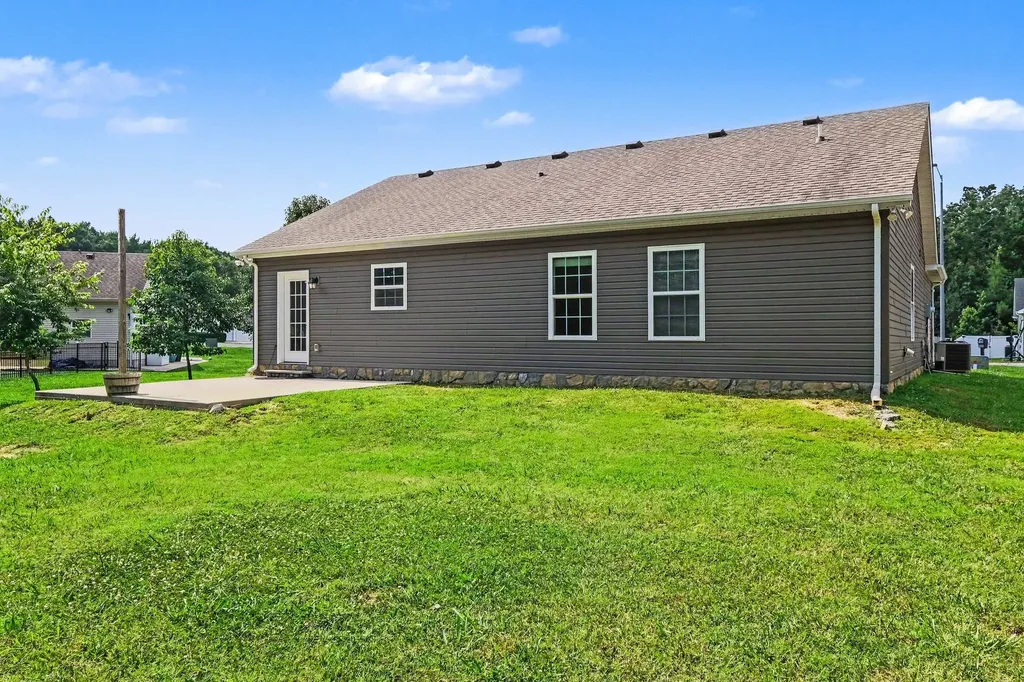 100 Collinwood Drive Tullahoma TN 37388