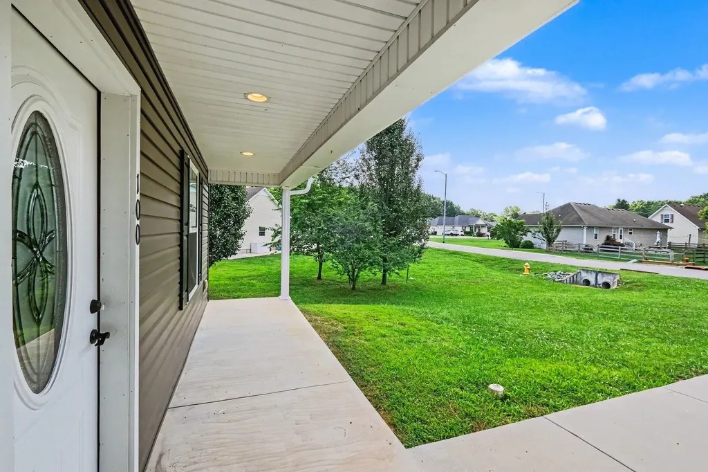 100 Collinwood Drive Tullahoma TN 37388