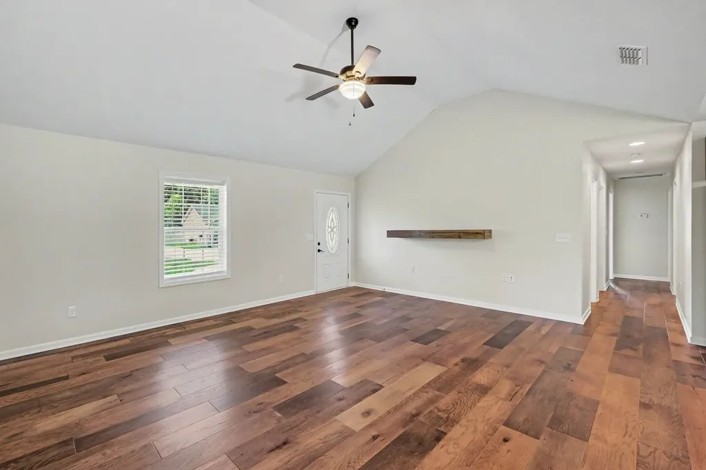 100 Collinwood Drive Tullahoma TN 37388