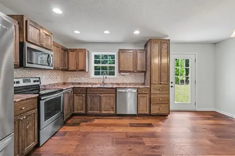 100 Collinwood Drive Tullahoma TN 37388