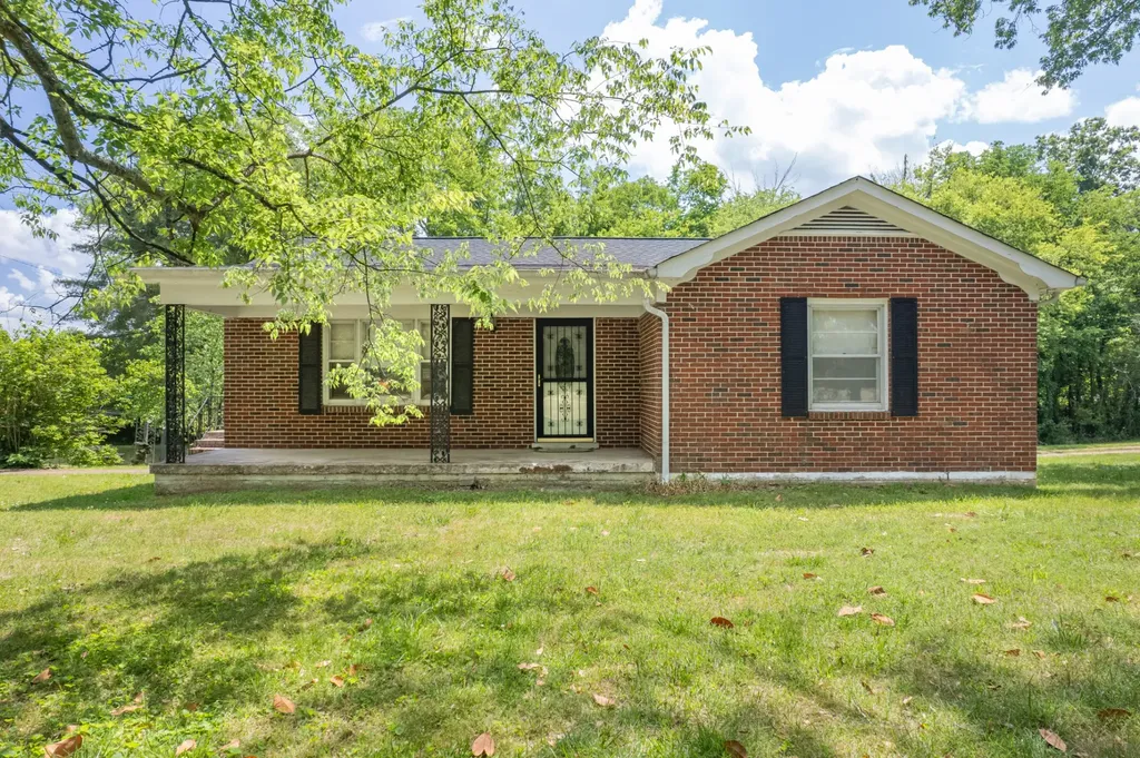 2204 Sowell Mill Pike Columbia TN 38401