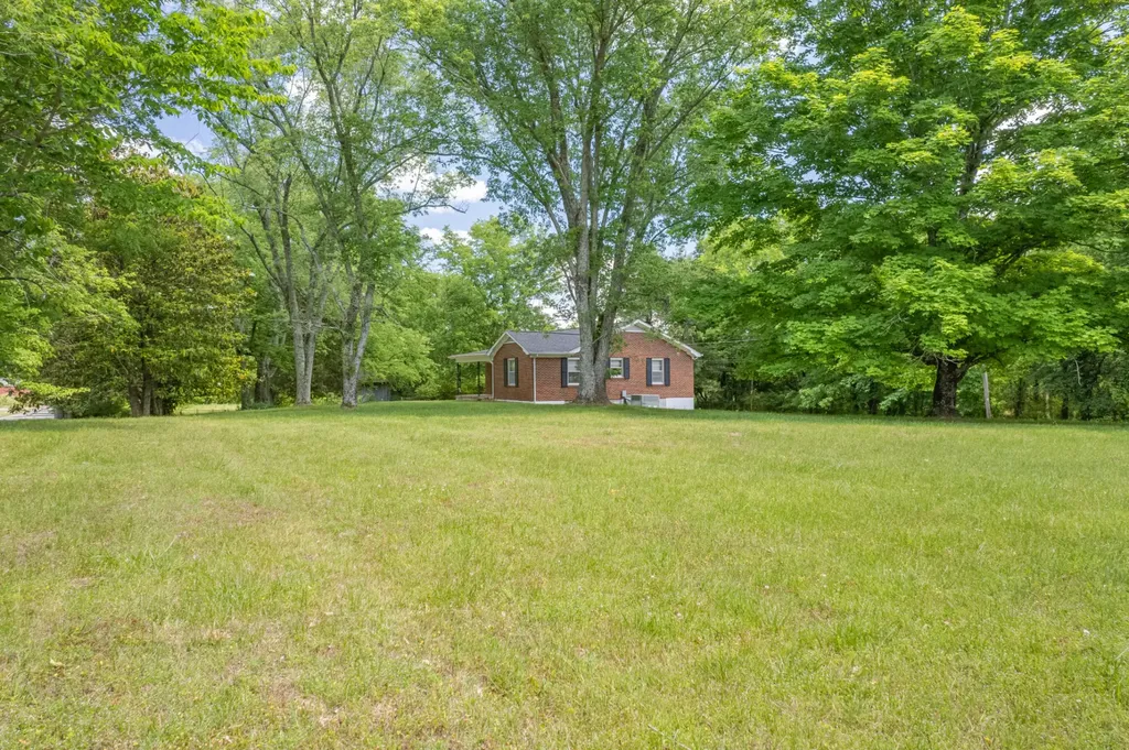 2204 Sowell Mill Pike Columbia TN 38401