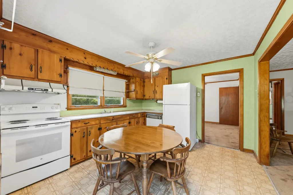 2204 Sowell Mill Pike Columbia TN 38401