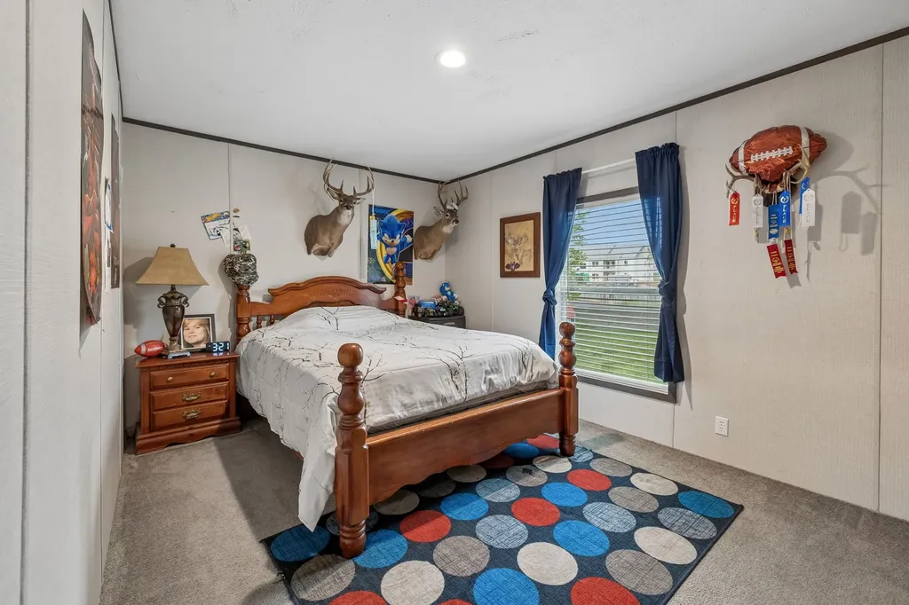 595 Days Road Lafayette TN 37083