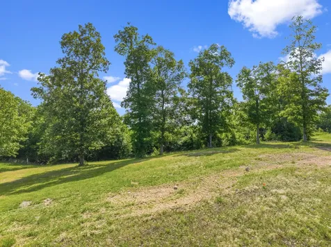 117 Riverbreeze Drive Sugar Tree TN 38380