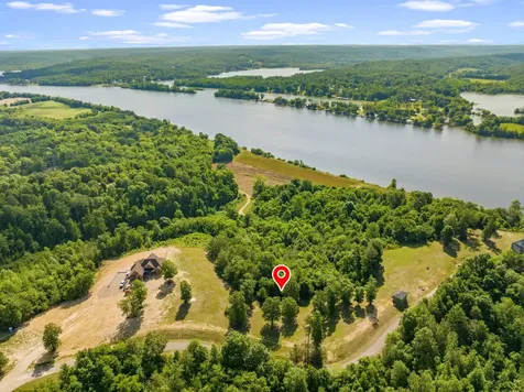 117 Riverbreeze Drive Sugar Tree TN 38380