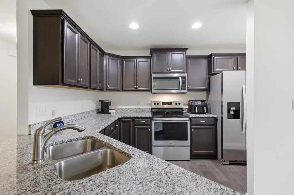 109 Mangrum Road Bon Aqua TN 37025
